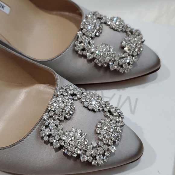 Manolo Blahnik Hangisi Heels - Picture 2 of 7